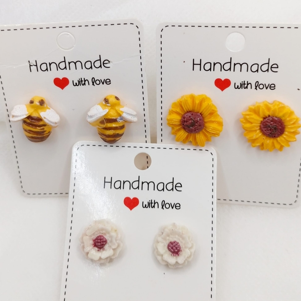 Set of three pairs of porcelain earrings, 0.5 inch sunflower earrings, 0.4 inch - Picture 7 of 7